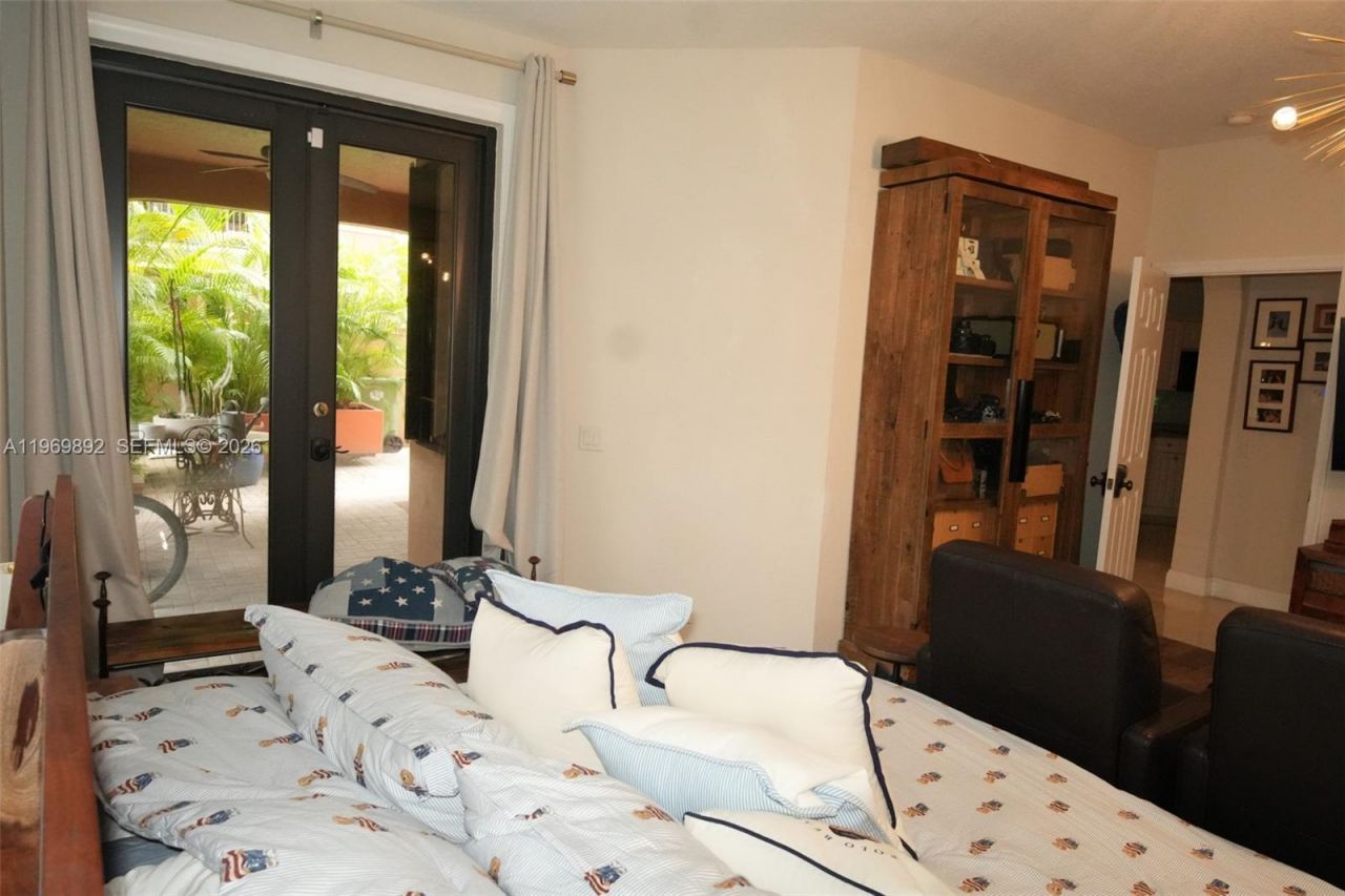 2706 Kinsington Cir, Unit 23-2, Weston, FL 33332 Photo