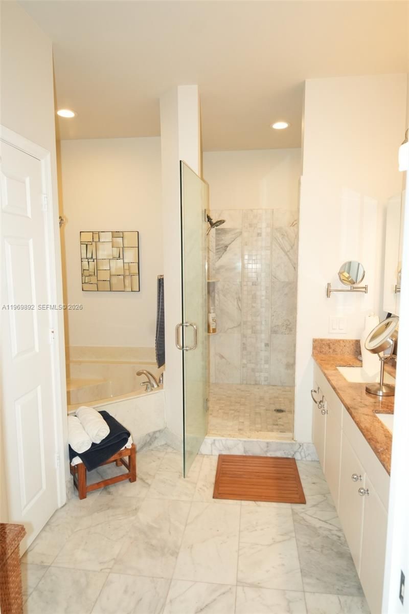 2706 Kinsington Cir, Unit 23-2, Weston, FL 33332 Photo