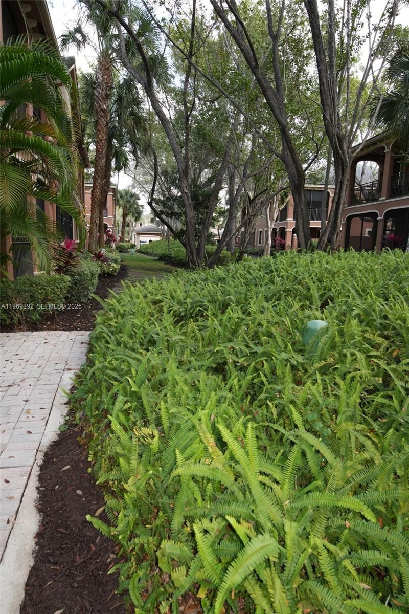 2706 Kinsington Cir, Unit 23-2, Weston, FL 33332 Photo