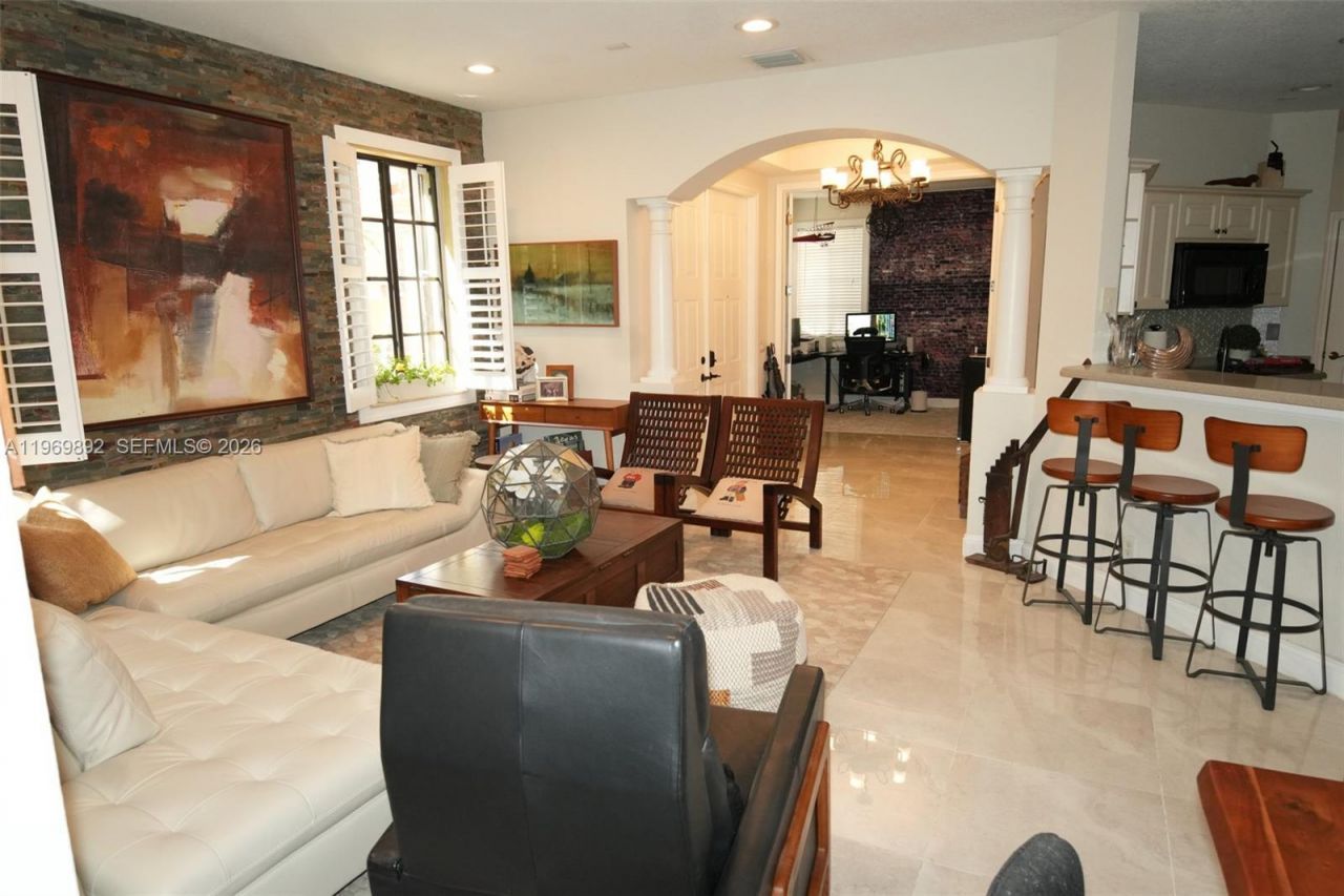 2706 Kinsington Cir, Unit 23-2, Weston, FL 33332 Photo