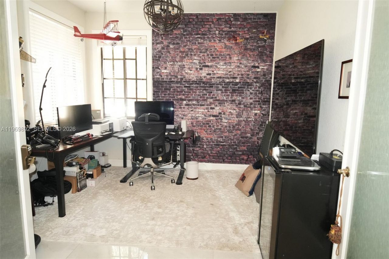 2706 Kinsington Cir, Unit 23-2, Weston, FL 33332 Photo