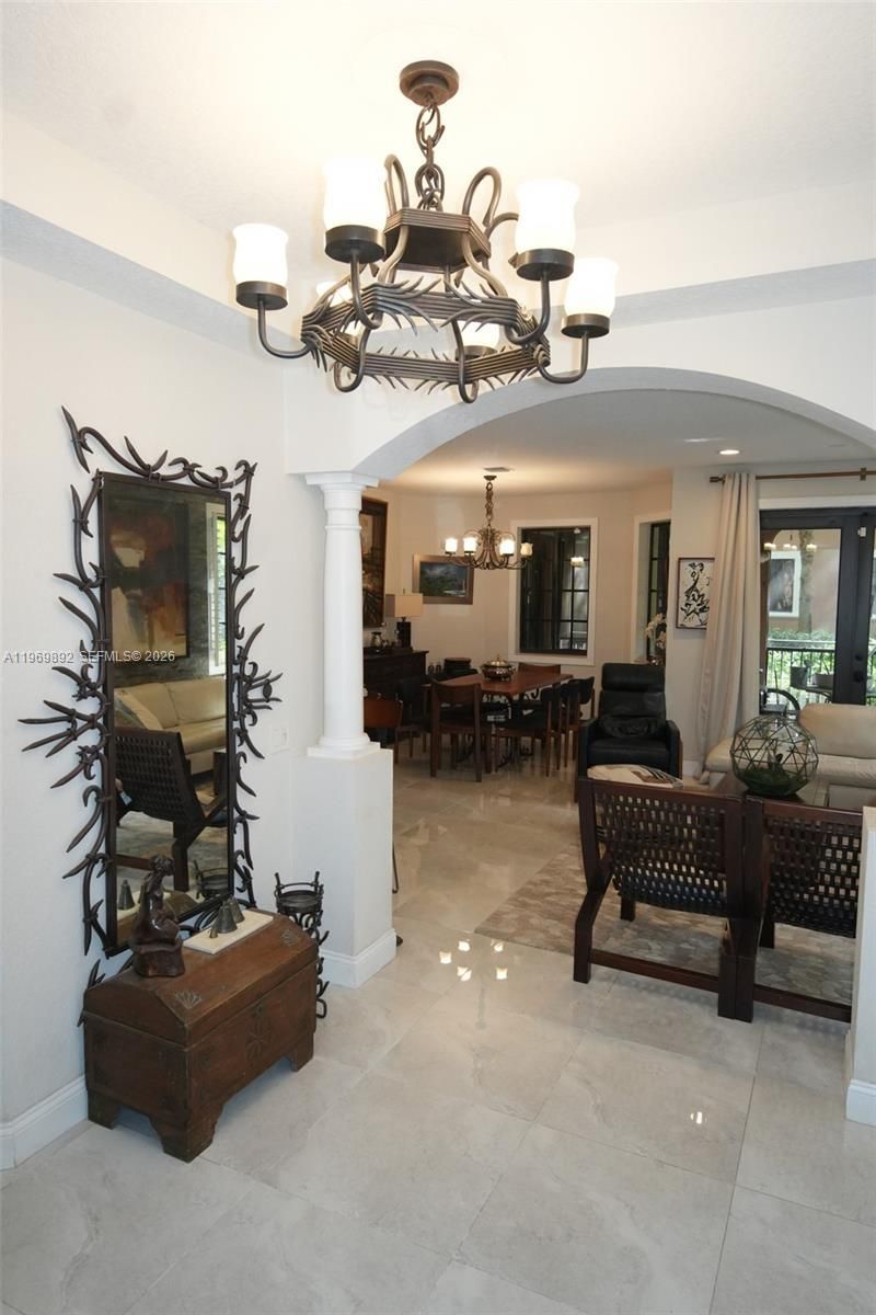 2706 Kinsington Cir, Unit 23-2, Weston, FL 33332 Photo