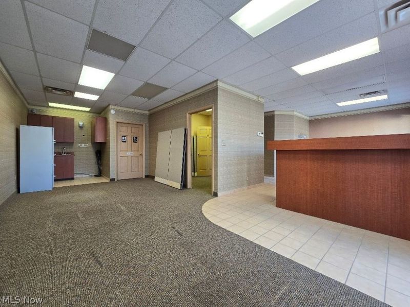 28821 Lorain Road, North Olmsted, OH 44070 Photo 10