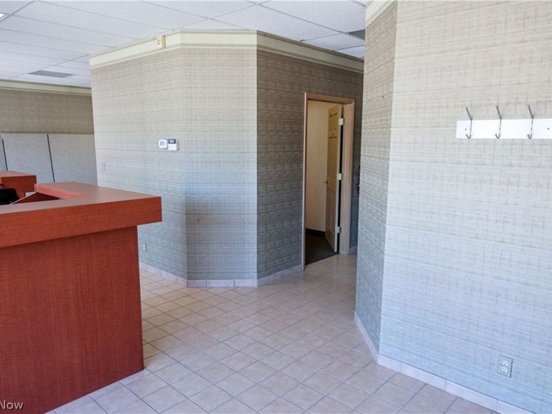 28821 Lorain Road, North Olmsted, OH 44070 Photo 12