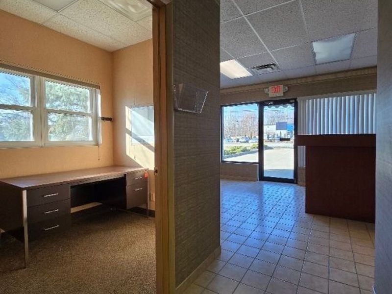 28821 Lorain Road, North Olmsted, OH 44070 Photo 17