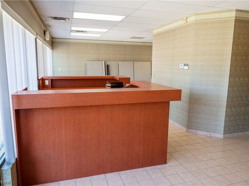 28821 Lorain Road, North Olmsted, OH 44070 Photo 2