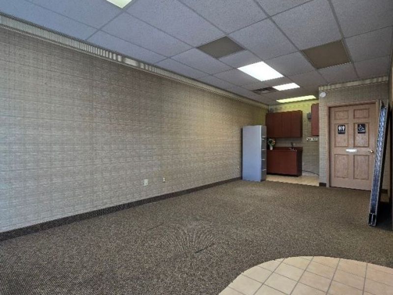 28821 Lorain Road, North Olmsted, OH 44070 Photo 20