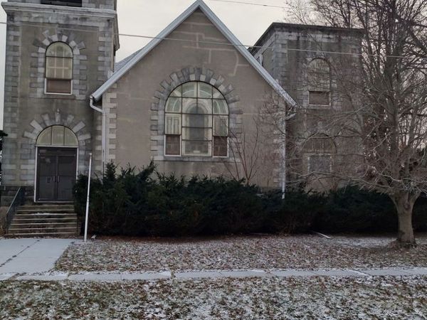 103 S 3rd Street, Neponset, IL 61345