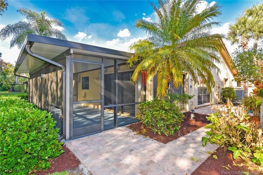 2580 SW Bobalink Court , Palm City, FL 34990 Photo