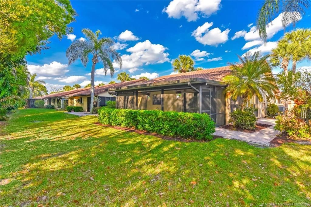 2580 SW Bobalink Court , Palm City, FL 34990 Photo