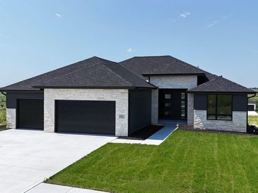 5502 N 213th Street, Elkhorn, NE 68022