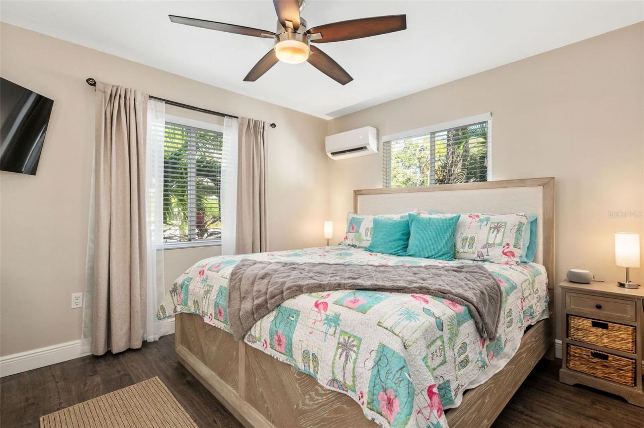 1704 Wisconsin Lane, Sarasota, FL 34239 Photo