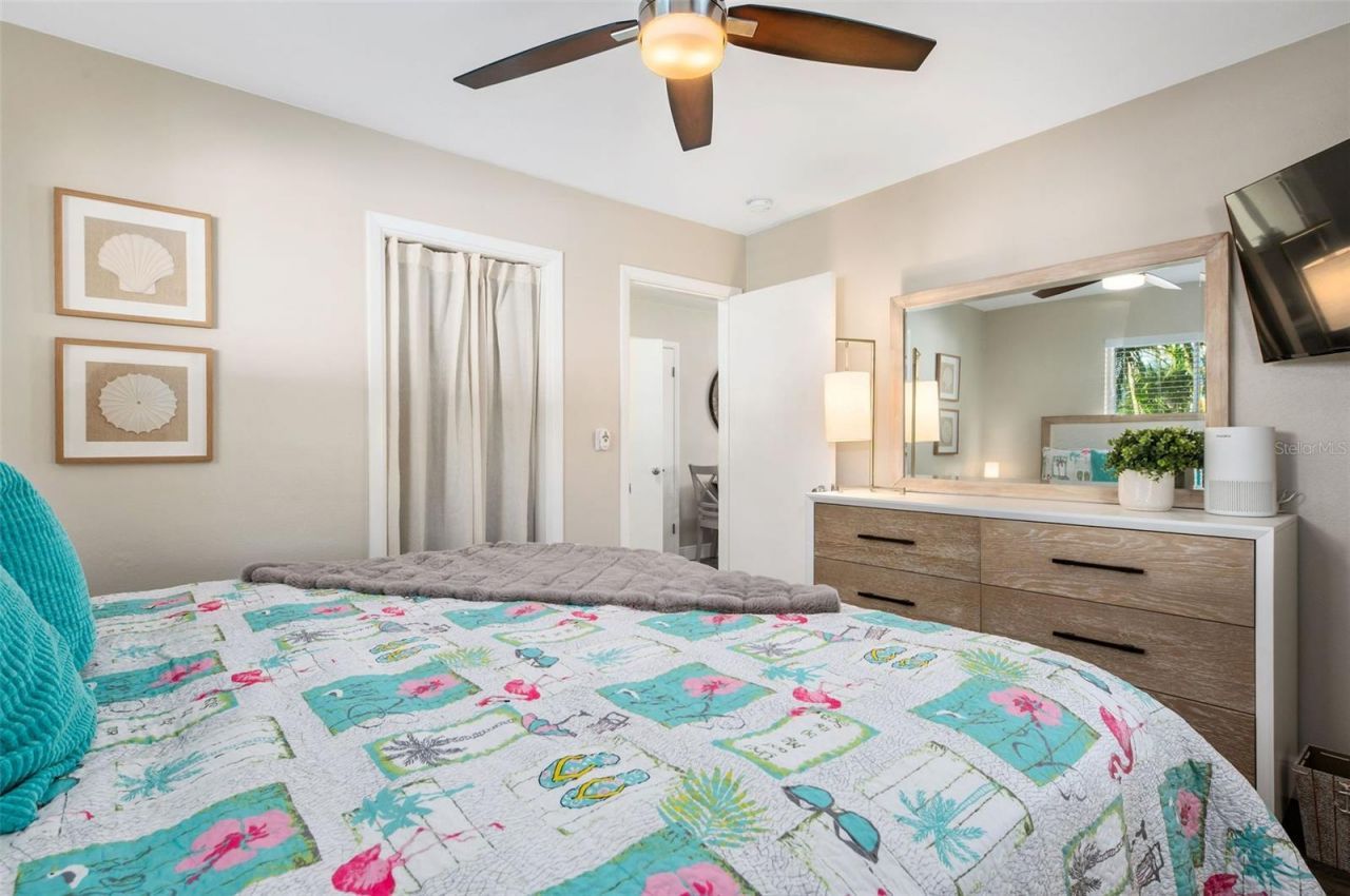 1704 Wisconsin Lane, Sarasota, FL 34239 Photo