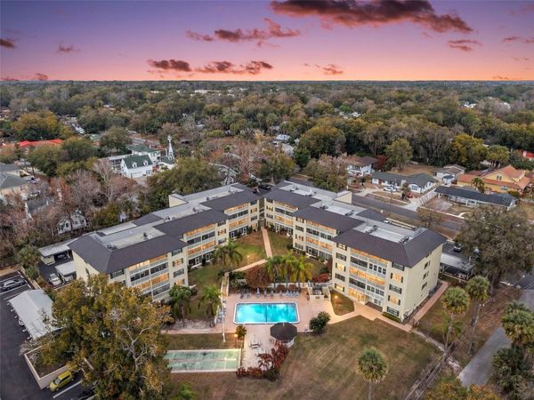 101 N GRANDVIEW STREET, Unit 206, MOUNT DORA, FL 32757