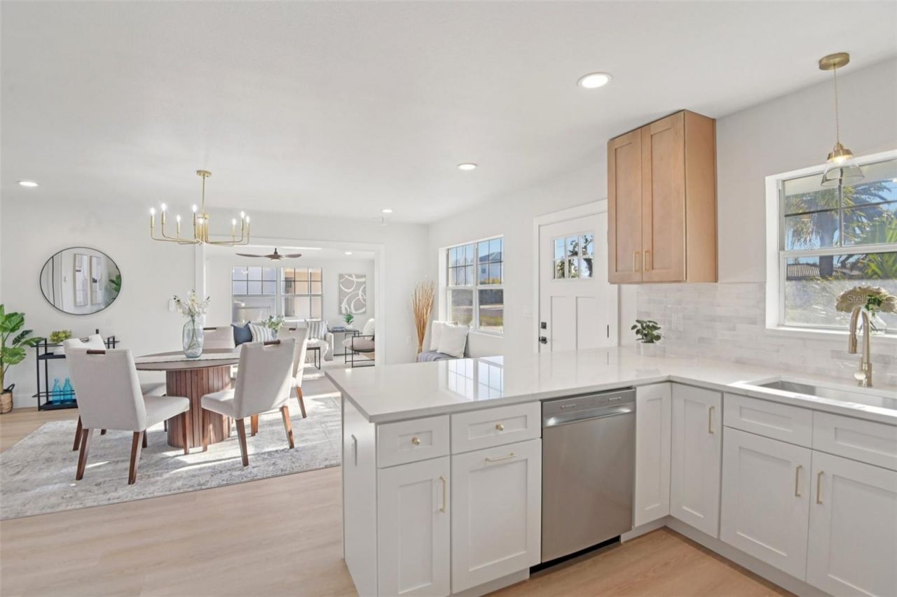 16006 Redington Drive, Redington Beach, FL 33708 Photo