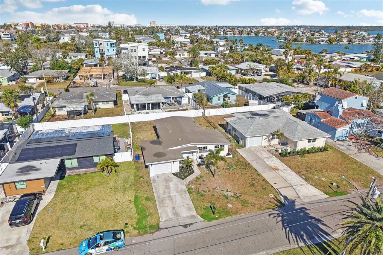 16006 Redington Drive, Redington Beach, FL 33708 Photo