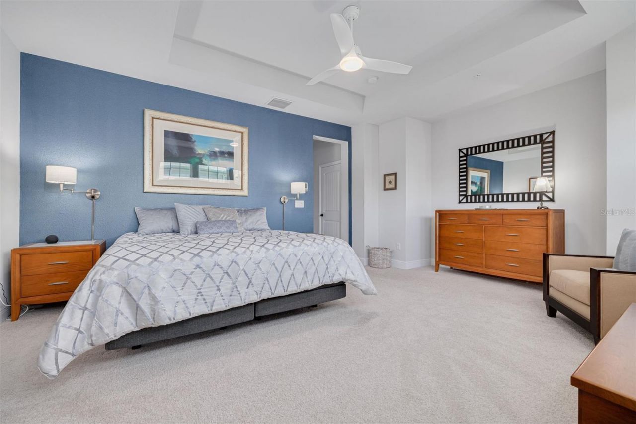 835 Burlington Avenue N, Saint Petersburg, FL 33701 Photo