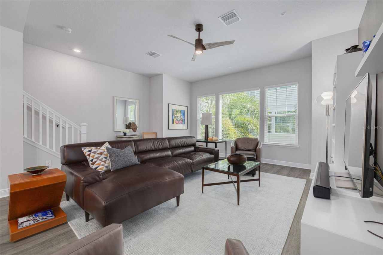 835 Burlington Avenue N, Saint Petersburg, FL 33701 Photo