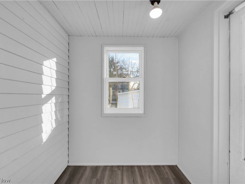 18810 Arrowhead Avenue, Cleveland, OH 44119 Photo 13