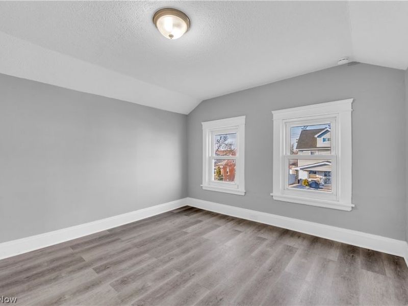 18810 Arrowhead Avenue, Cleveland, OH 44119 Photo 14