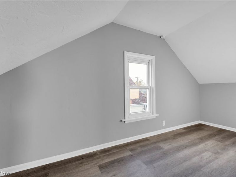 18810 Arrowhead Avenue, Cleveland, OH 44119 Photo 16