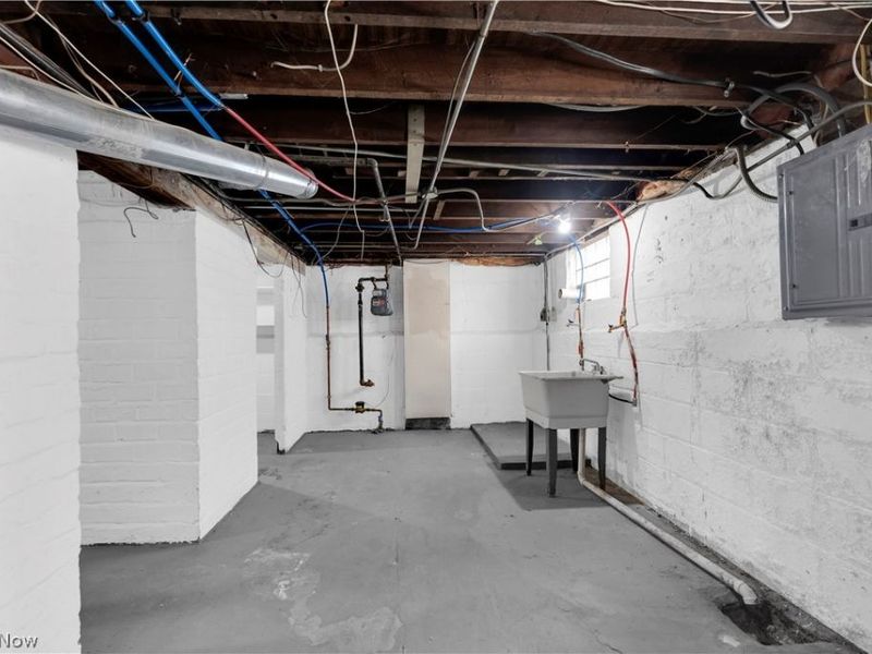 18810 Arrowhead Avenue, Cleveland, OH 44119 Photo 20