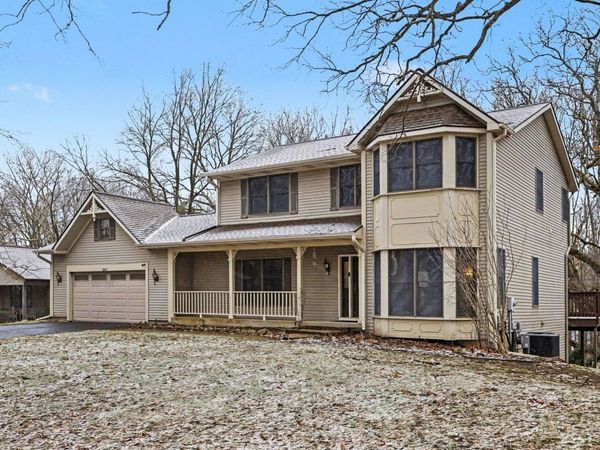 247 Deer Run Boulevard, Plainwell, MI 49080