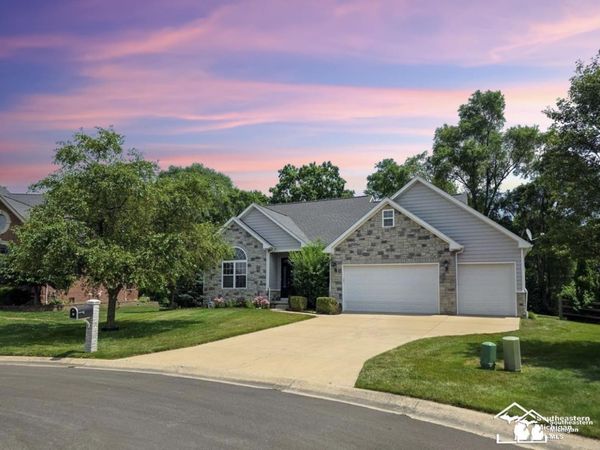 14922 Wildwood Drive, Monroe, MI 48161