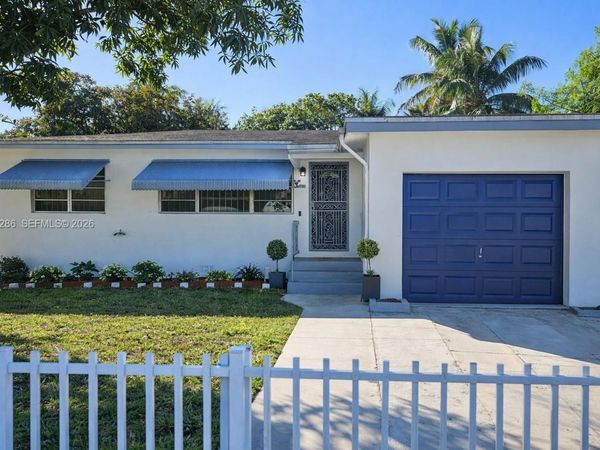 1080 NW 135th St, North Miami, FL 33168