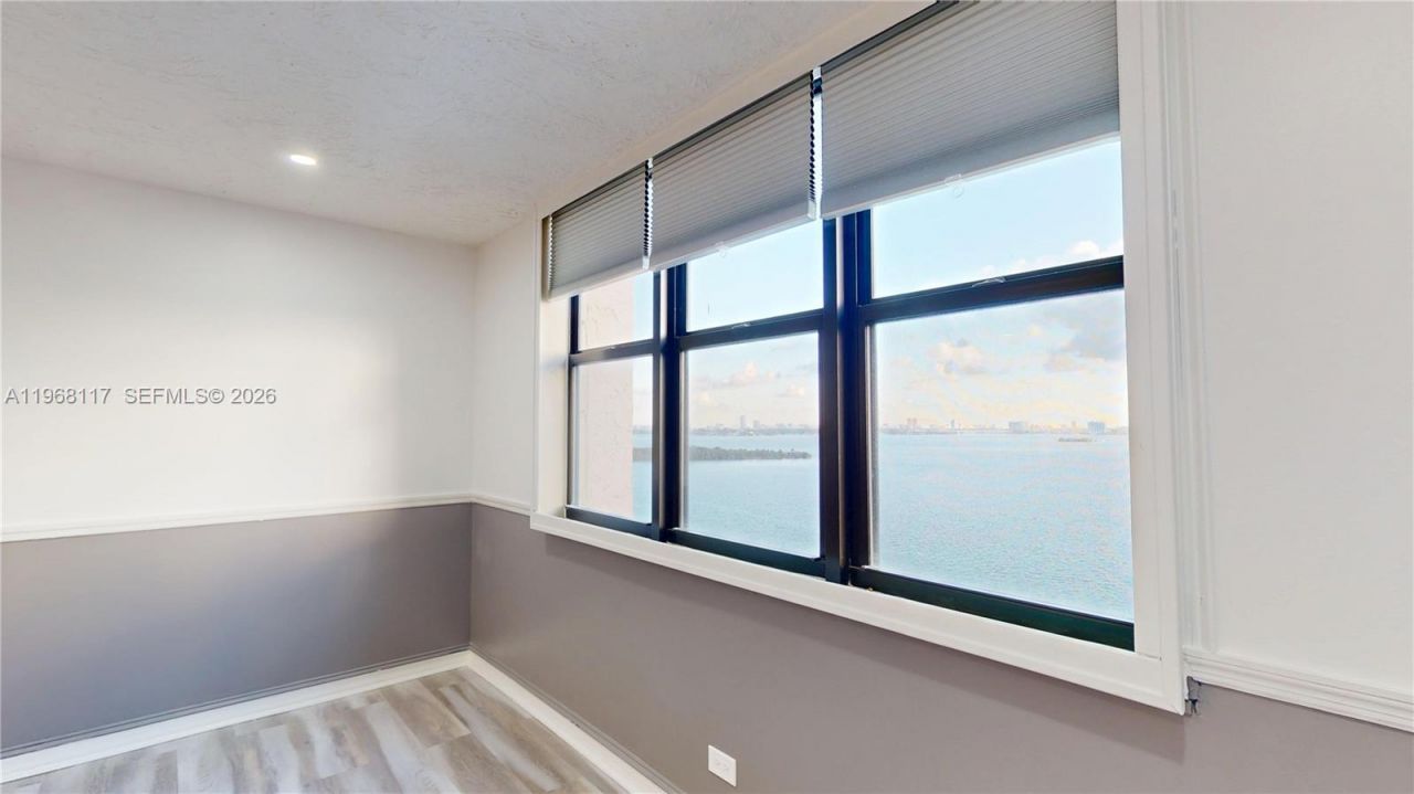 1800 NE 114th St, Unit 1705, Miami, FL 33181 Photo