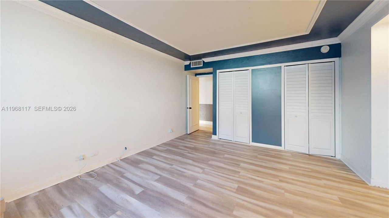 1800 NE 114th St, Unit 1705, Miami, FL 33181 Photo