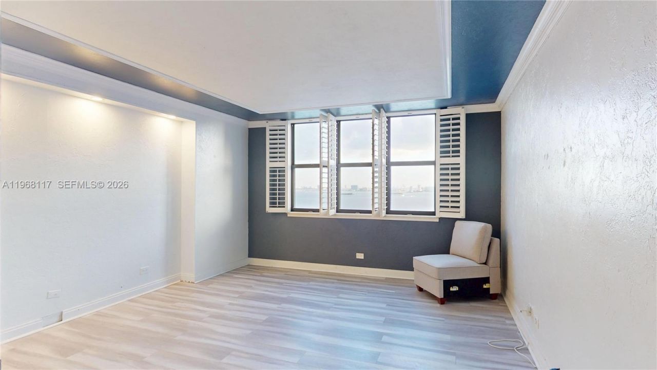 1800 NE 114th St, Unit 1705, Miami, FL 33181 Photo