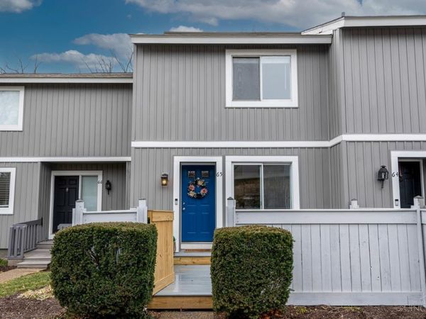 65 Twin Lakes Drive, Fairfield, OH 45014