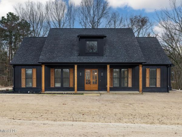 124 Drake Lane, Red Banks, MS 38661