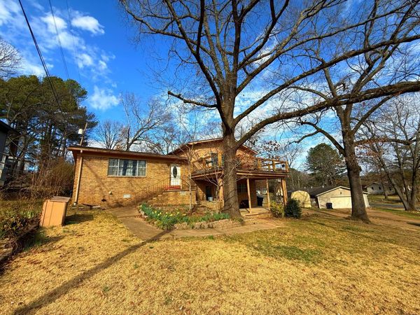 2855 Cedar Drive, Batesville, AR 72501