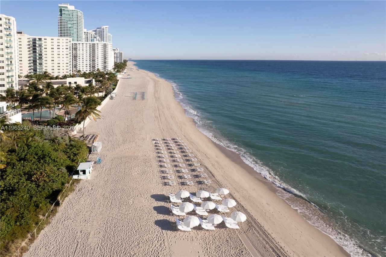 101 Diplomat Pkwy, Unit 306, Hallandale Beach, FL 33009 Photo