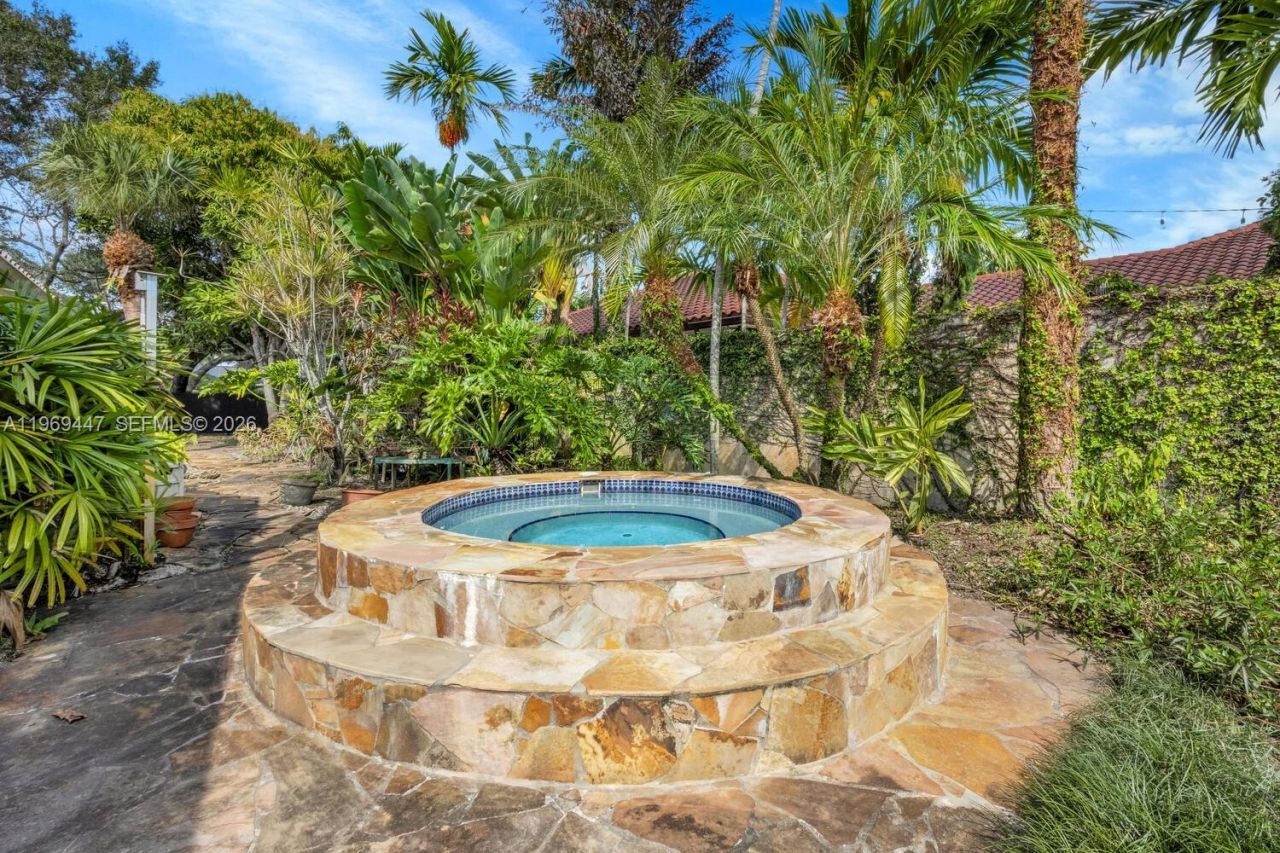 8840 SW 102nd Ter, Miami, FL 33176 Photo