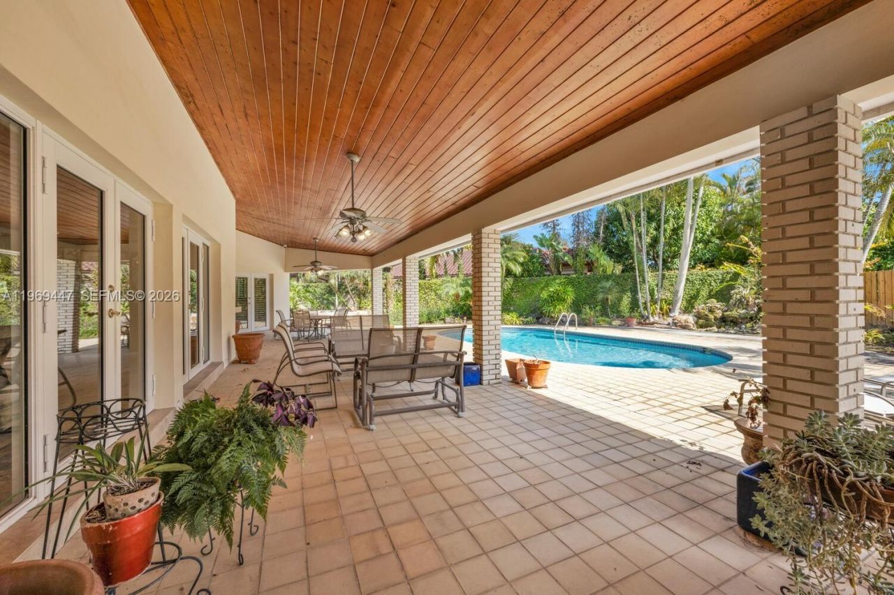 8840 SW 102nd Ter, Miami, FL 33176 Photo