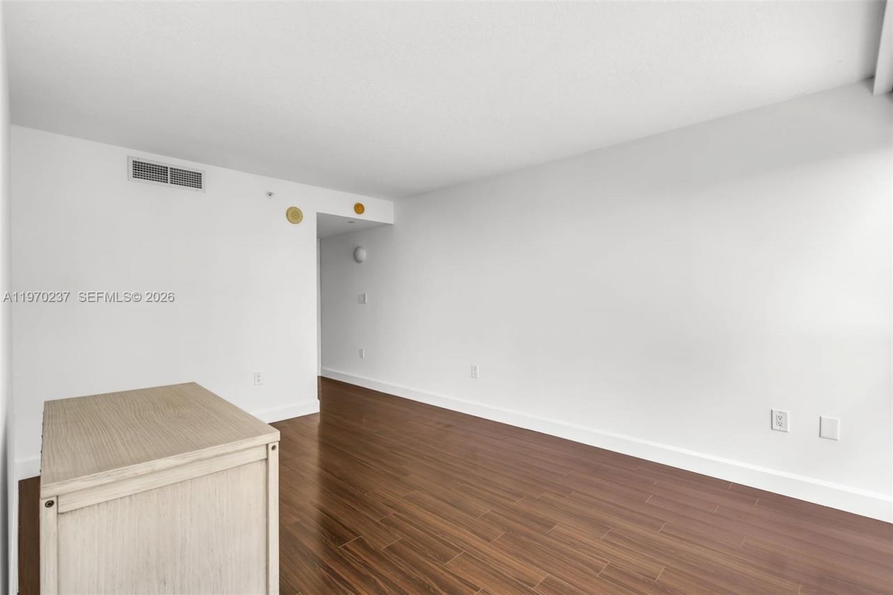 2101 Brickell Ave, Unit 306, Miami, FL 33129 Photo