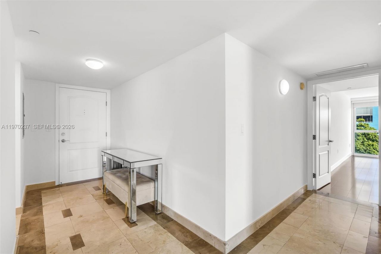 2101 Brickell Ave, Unit 306, Miami, FL 33129 Photo