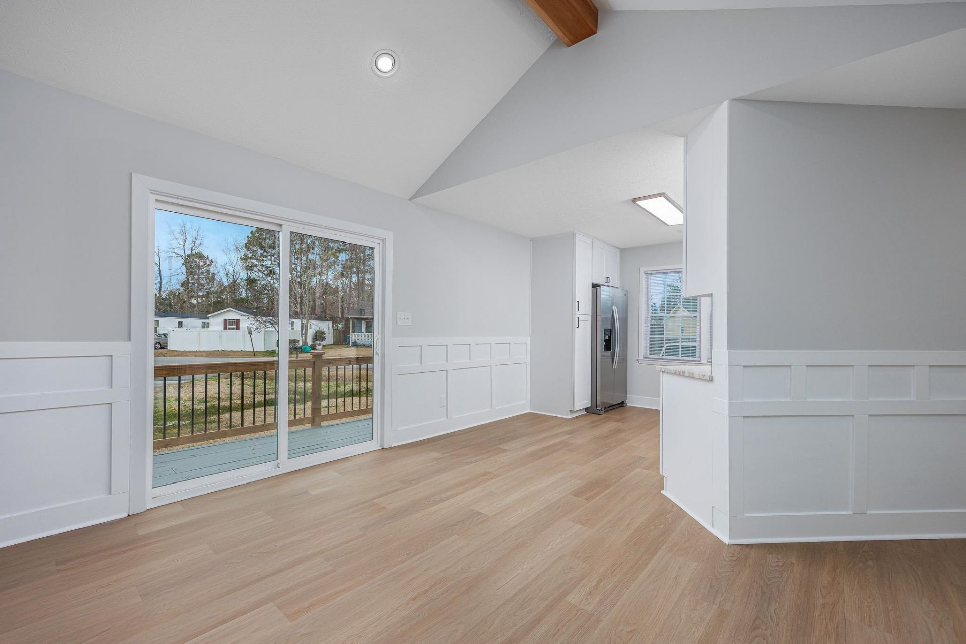 3534 Gordon Dr. Photo 12