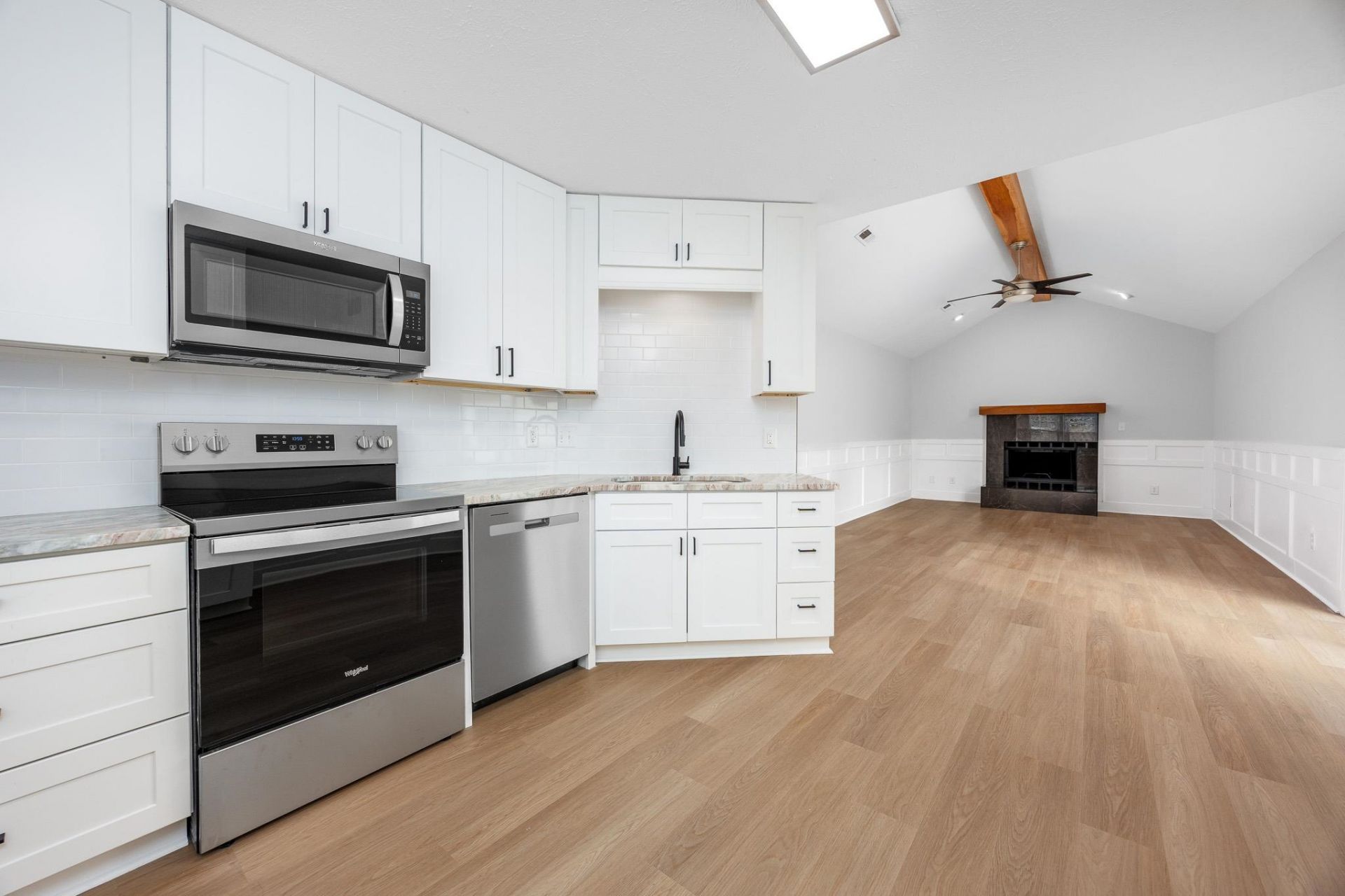 3534 Gordon Dr. Photo 14