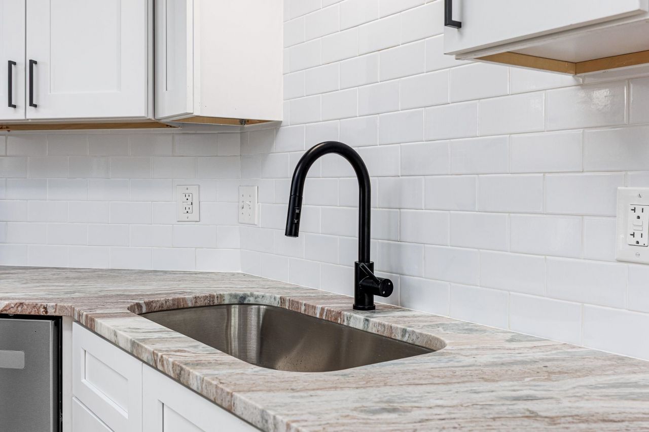 3534 Gordon Dr. Photo 17