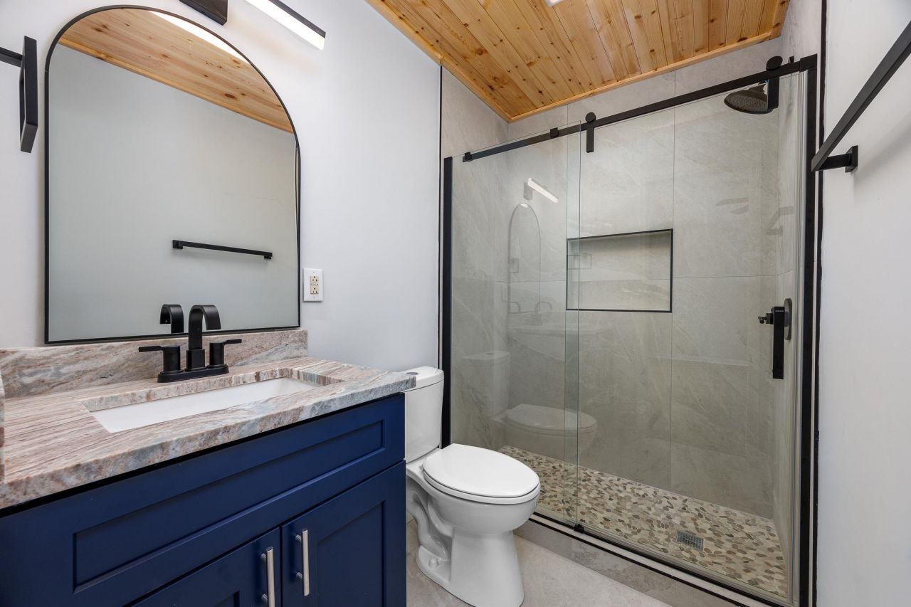 3534 Gordon Dr. Photo 22