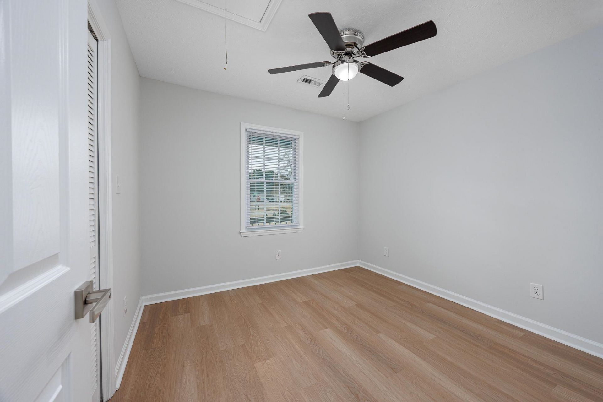 3534 Gordon Dr. Photo 23