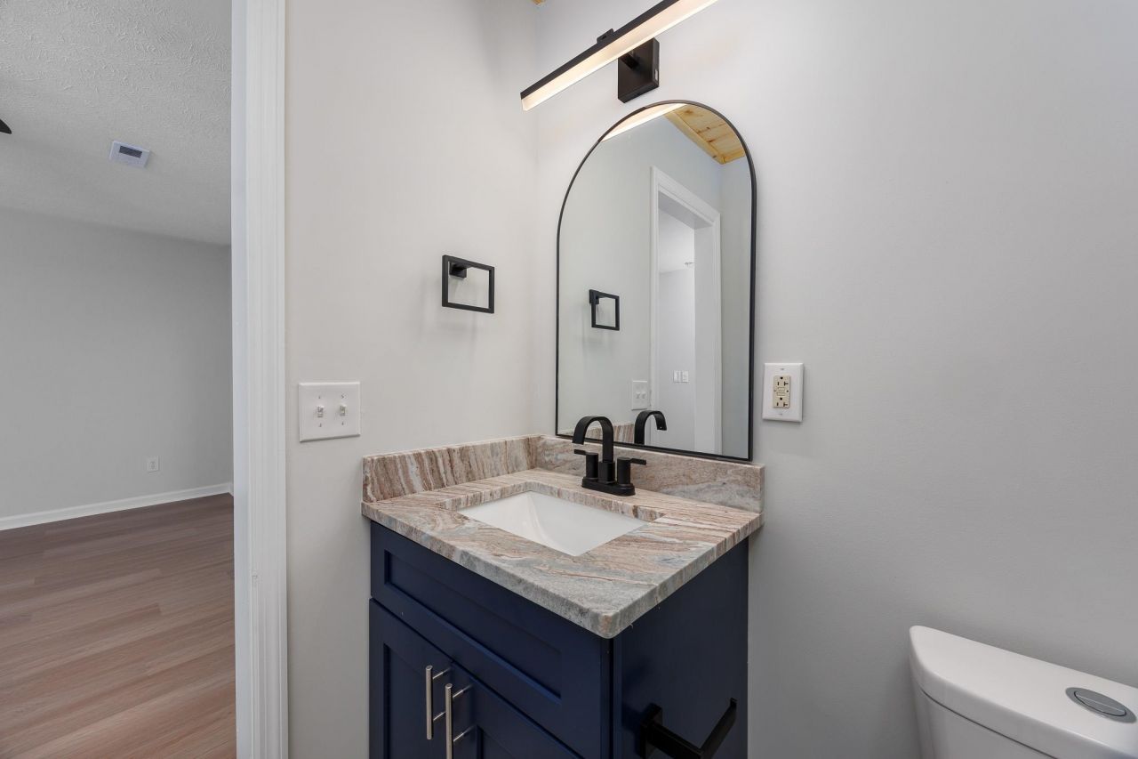 3534 Gordon Dr. Photo 24