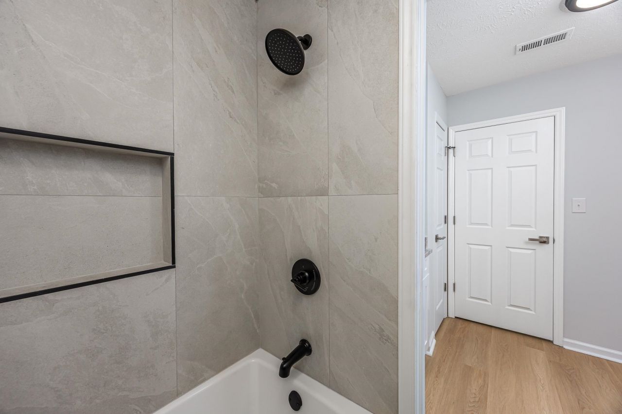 3534 Gordon Dr. Photo 31