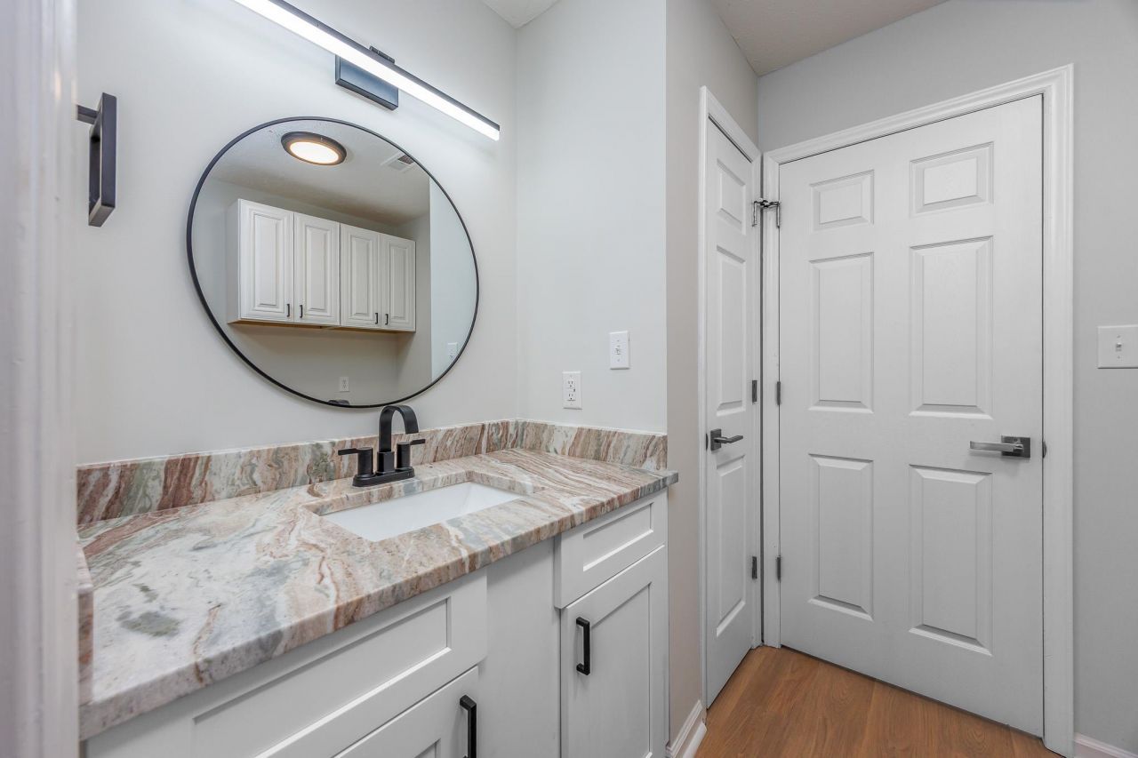 3534 Gordon Dr. Photo 32