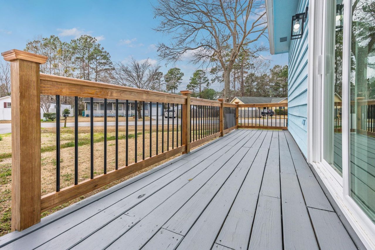 3534 Gordon Dr. Photo 37