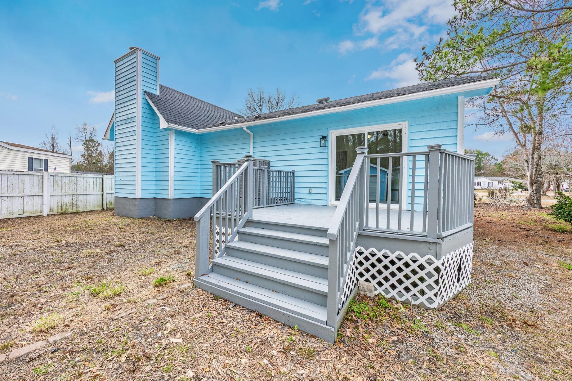 3534 Gordon Dr. Photo 40